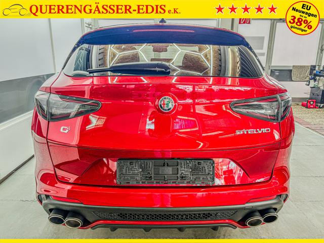 Alfa Romeo Stelvio QUADRIFOGLIO VERDE AKRAPOVIC Technologie-Paket 