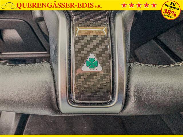 Alfa Romeo Stelvio QUADRIFOGLIO VERDE AKRAPOVIC Technologie-Paket 