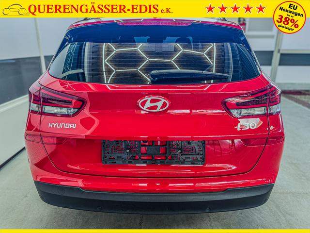 Hyundai i30 Kombi STYLE NAVI RFK LED PDC v+h 