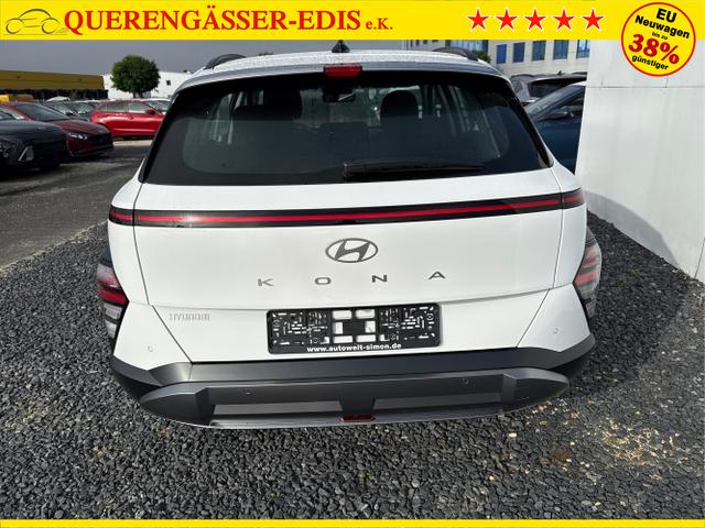 Hyundai / KONA / Weiß / / / DCT 198PS NAVI SHZ ACC PDC v+h 