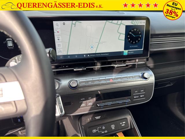 Hyundai / KONA / Weiß / / / DCT 198PS NAVI SHZ ACC PDC v+h 