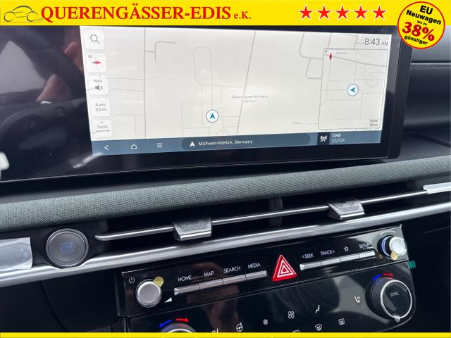 Hyundai / TUCSON / Weiß / / / MHEV DCT ACC SHZ 360 MATRIX KRELL 