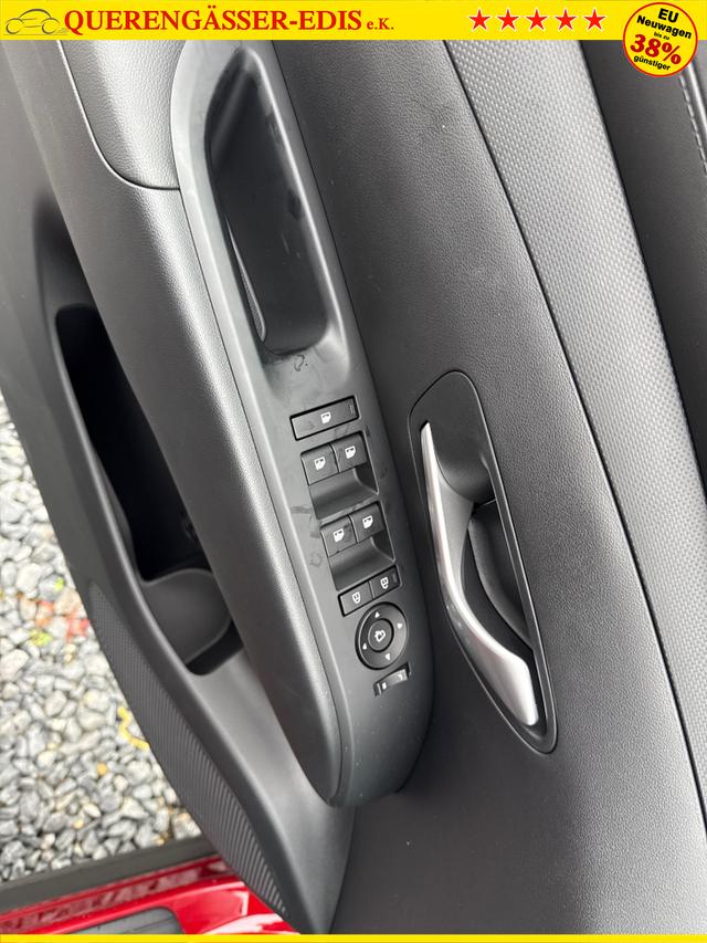 Hyundai / TUCSON / Rot / / / DCT ACC SHZ NAVI PDC RFK