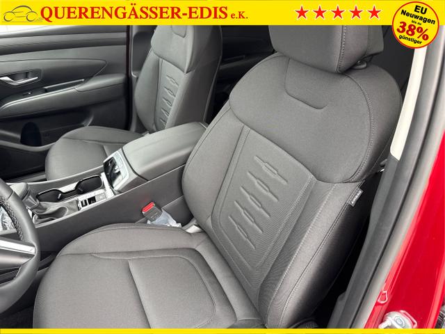 Hyundai / TUCSON / Rot / / / DCT ACC SHZ NAVI PDC RFK
