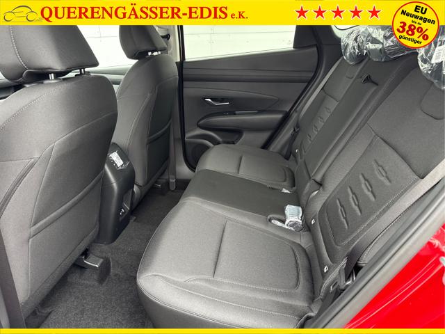 Hyundai / TUCSON / Rot / / / DCT ACC SHZ NAVI PDC RFK