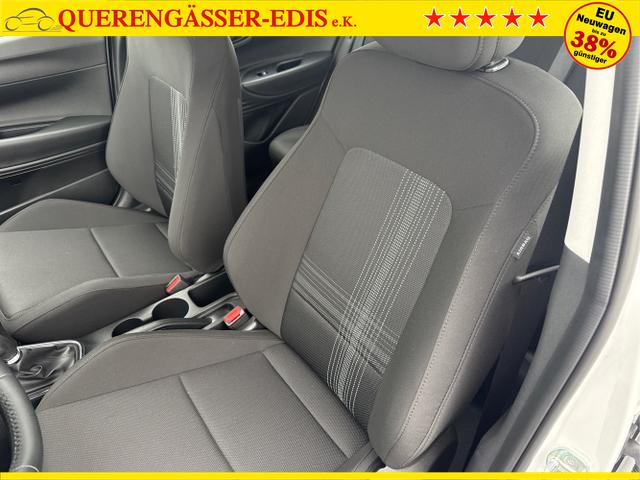 Hyundai / BAYON / Weiß / / / NAVI RFK PDC TEMPOMAT 