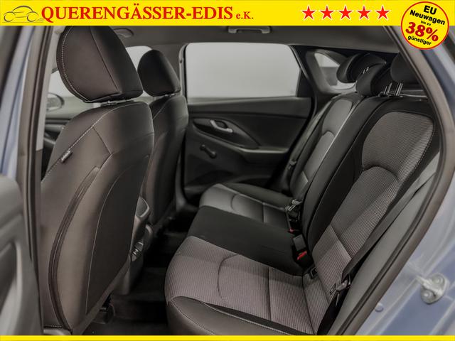 Hyundai i30 STYLE NAVI LED RFK PDC 