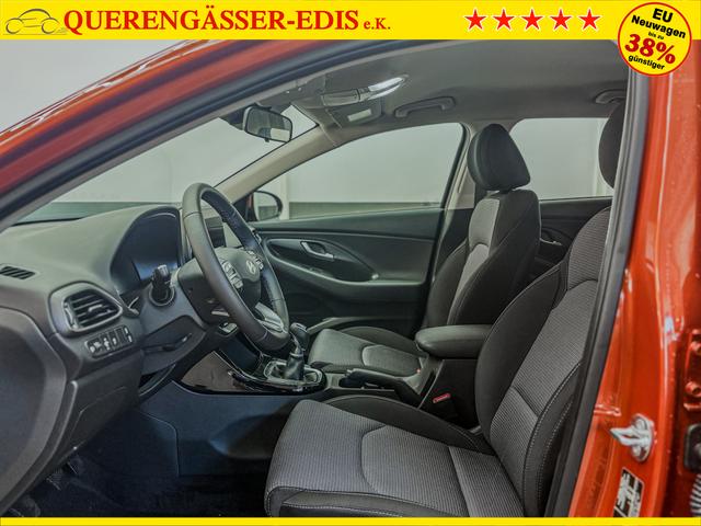 Hyundai i30 STYLE NAVI LED RFK PDC 