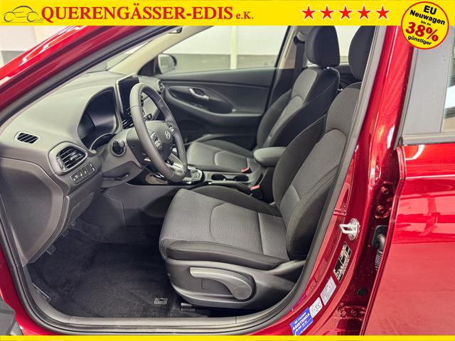 Hyundai i30 STYLE NAVI LED RFK PDC 