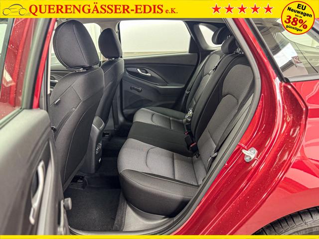 Hyundai i30 STYLE NAVI LED RFK PDC 