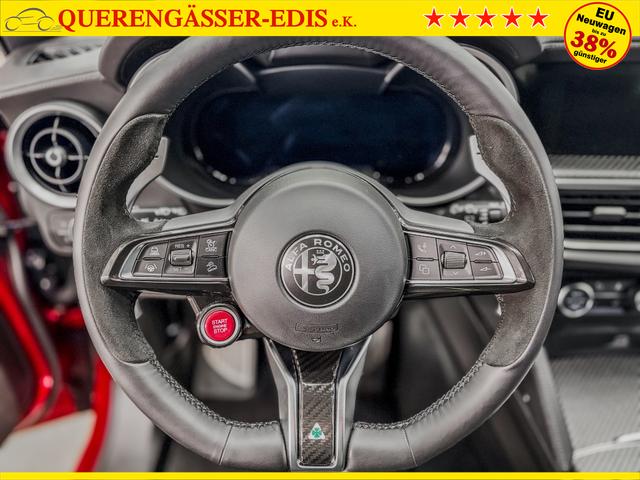 Alfa Romeo Stelvio QUADRIFOGLIO VERDE AKRAPOVIC Technologie-Paket 