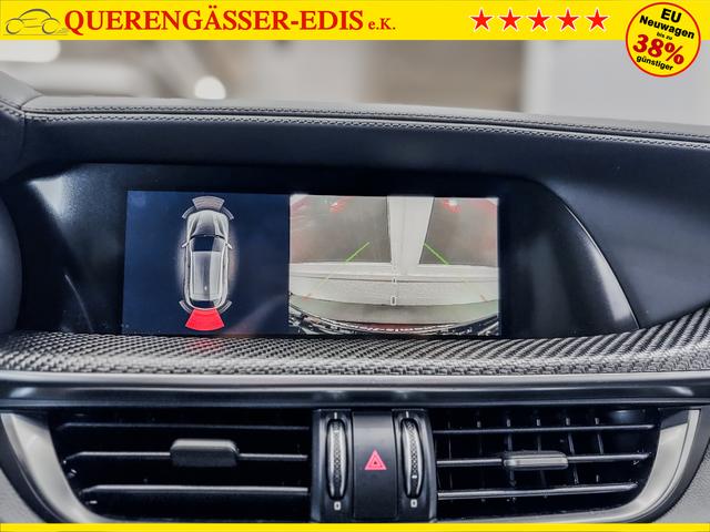 Alfa Romeo Stelvio QUADRIFOGLIO VERDE AKRAPOVIC Technologie-Paket 