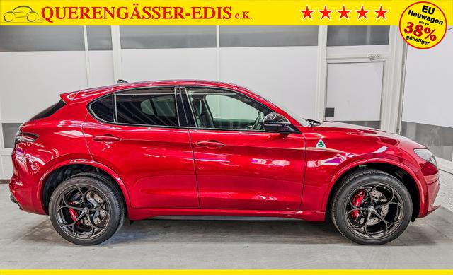 Alfa Romeo Stelvio QUADRIFOGLIO VERDE AKRAPOVIC Technologie-Paket 