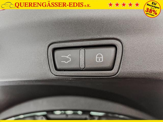 Alfa Romeo Stelvio QUADRIFOGLIO VERDE AKRAPOVIC Technologie-Paket 