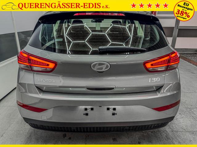 Hyundai i30 STYLE NAVI LED RFK PDC 