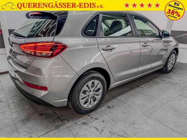 Hyundai i30 STYLE NAVI LED RFK PDC 