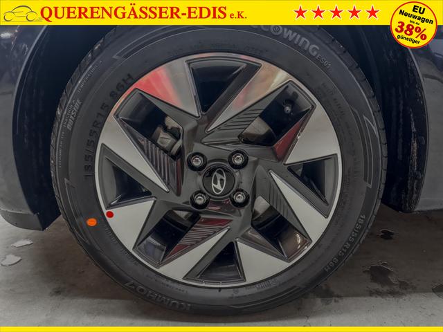 Hyundai i10 PREMIUM AUT SHZ KLIMAAUTOMATIK AMBIENTE ALU RFK PDC NAVI 