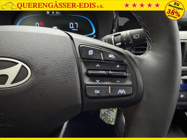 Hyundai i10 PREMIUM AUT SHZ KLIMAAUTOMATIK AMBIENTE ALU RFK PDC NAVI 