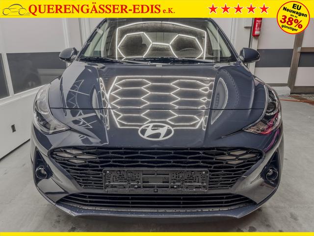 Hyundai i10 PREMIUM AUT SHZ KLIMAAUTOMATIK AMBIENTE ALU RFK PDC NAVI 