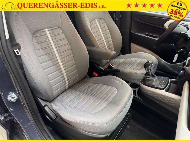 Hyundai i10 PREMIUM AUT SHZ KLIMAAUTOMATIK AMBIENTE ALU RFK PDC NAVI 