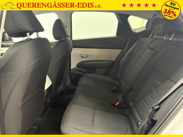 Hyundai TUCSON STYLE KLIMAAUTOMATIK TOTWINKEL NAVI SHZ RFK PDC 