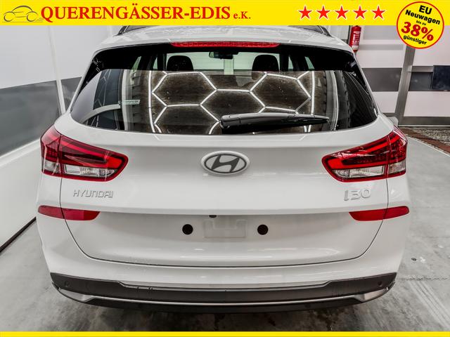 Hyundai i30 Kombi STYLE EDITION NAVI SHZ KLIMAAUTOMATIK RFK LED PDC v+h 