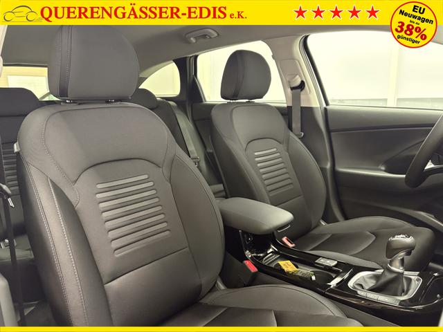 Hyundai i30 Kombi STYLE EDITION NAVI SHZ KLIMAAUTOMATIK RFK LED PDC v+h 
