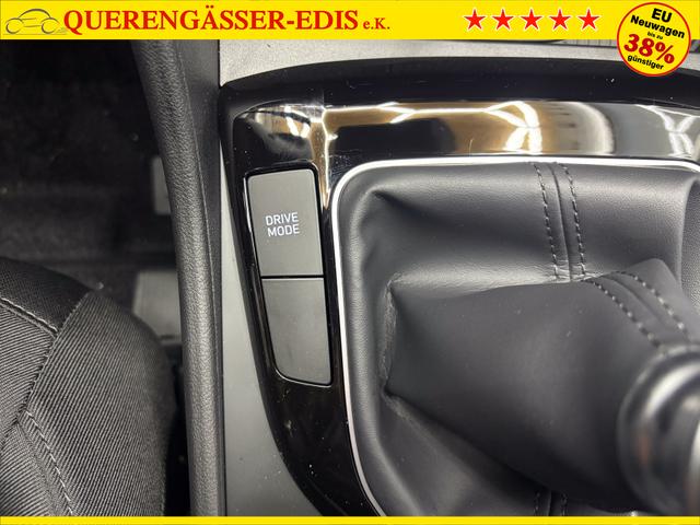 Hyundai TUCSON STYLE KLIMAAUTOMATIK TOTWINKEL NAVI SHZ RFK PDC 