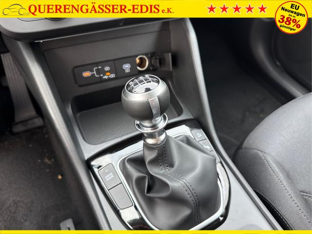 Hyundai / TUCSON / Rot / / / SHZ NAVI PDC RFK