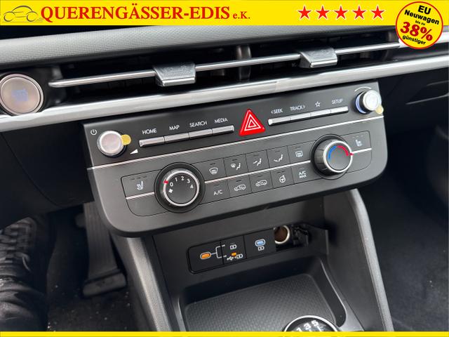 Hyundai / TUCSON / Rot / / / SHZ NAVI PDC RFK