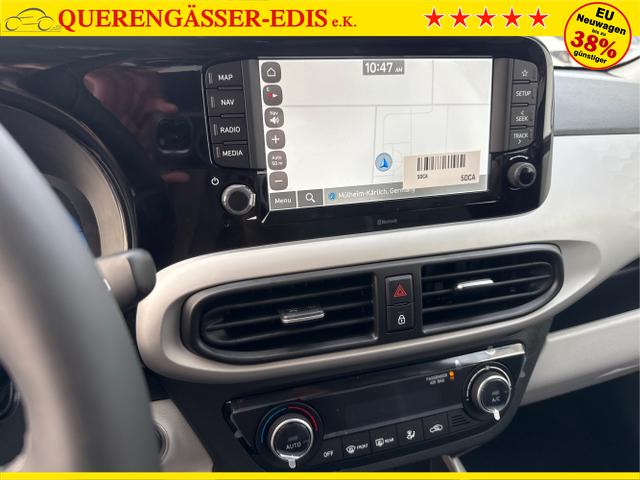 Hyundai / i10 / Wei&szlig; / / / AUT SHZ SMART KEY KLIMAAUTOMATIK AMBIENTE ALU RFK PDC NAVI 
