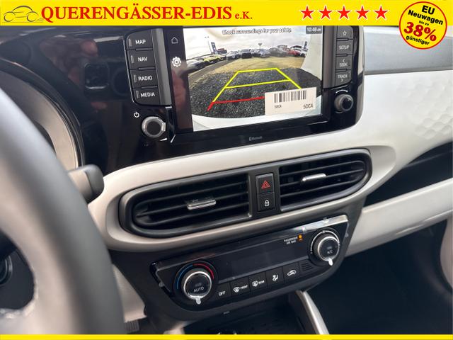 Hyundai / i10 / Wei&szlig; / / / AUT SHZ SMART KEY KLIMAAUTOMATIK AMBIENTE ALU RFK PDC NAVI 