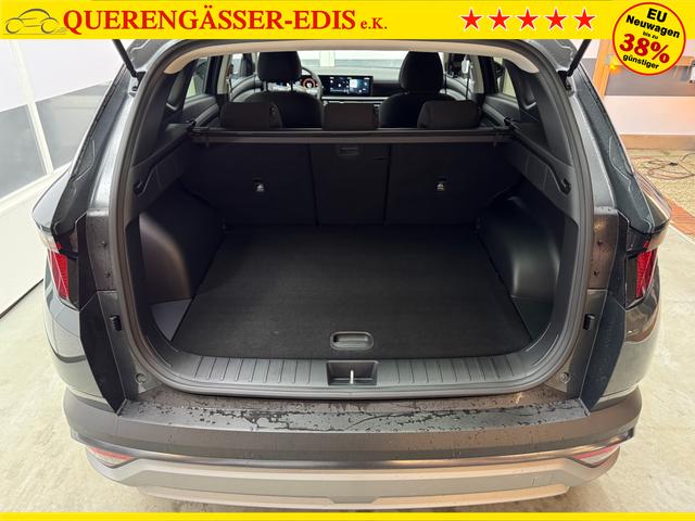Hyundai TUCSON STYLE KLIMAAUTOMATIK TOTWINKEL NAVI SHZ RFK PDC 