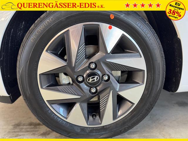 Hyundai i10 PREMIUM AUT SHZ KLIMAAUTOMATIK AMBIENTE ALU RFK PDC NAVI 
