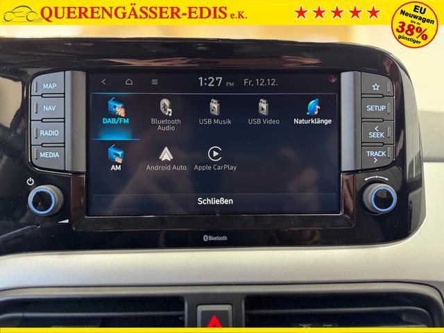 Hyundai i10 PREMIUM AUT SHZ KLIMAAUTOMATIK AMBIENTE ALU RFK PDC NAVI 