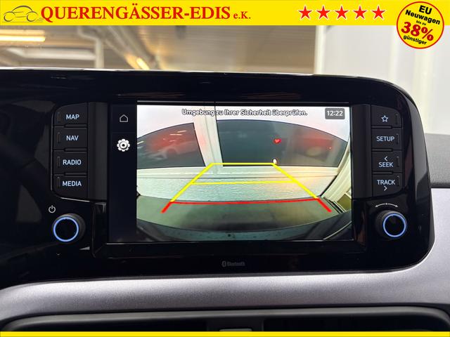 Hyundai i10 PREMIUM AUT SHZ KLIMAAUTOMATIK AMBIENTE ALU RFK PDC NAVI 