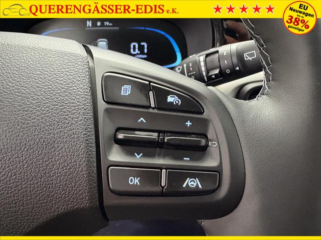 Hyundai i10 PREMIUM AUT SHZ SMART KEY KLIMAAUTOMATIK AMBIENTE ALU RFK PDC NAVI 