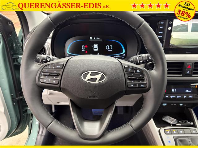 Hyundai i10 PREMIUM AUT SHZ SMART KEY KLIMAAUTOMATIK AMBIENTE ALU RFK PDC NAVI 