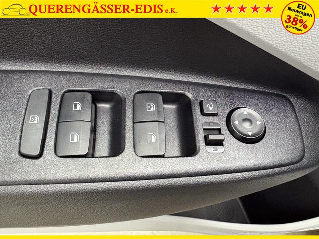 Hyundai i10 PREMIUM AUT SHZ KLIMAAUTOMATIK AMBIENTE ALU RFK PDC NAVI 