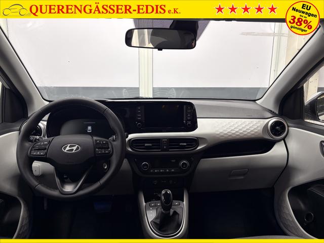 Hyundai i10 PREMIUM AUT SHZ KLIMAAUTOMATIK AMBIENTE ALU RFK PDC NAVI 