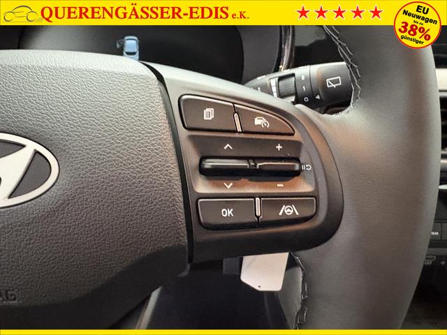 Hyundai i10 PREMIUM AUT SHZ KLIMAAUTOMATIK AMBIENTE ALU RFK PDC NAVI 