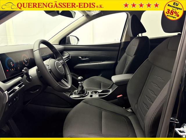 Hyundai TUCSON STYLE 18 ALU KLIMAAUTOMATIK TOTWINKEL NAVI SHZ RFK PDC 