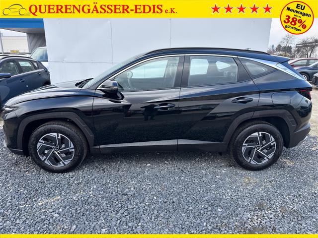 Hyundai / TUCSON / Schwarz / / / KLIMAAUTOMATIK TOTWINKEL NAVI SHZ RFK PDC