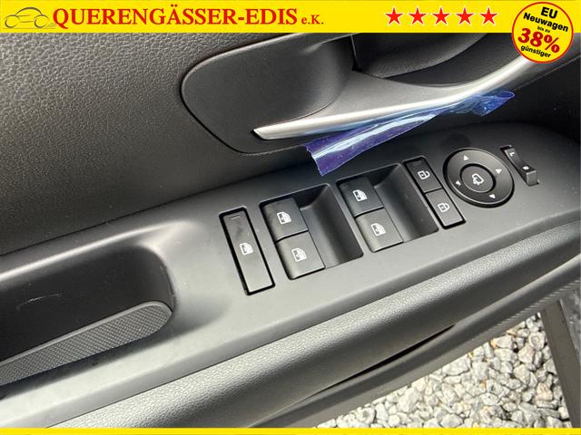 Hyundai / TUCSON / Grau / / / 18 ALU KLIMAAUTOMATIK TOTWINKEL NAVI SHZ RFK PDC