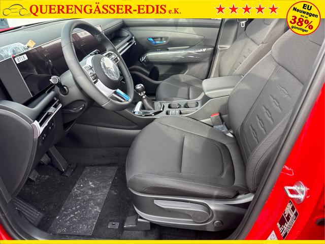 Hyundai / TUCSON / Rot / / / KLIMAAUTOMATIK TOTWINKEL NAVI SHZ RFK PDC