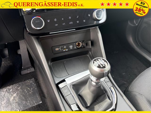 Hyundai / TUCSON / Rot / / / KLIMAAUTOMATIK TOTWINKEL NAVI SHZ RFK PDC