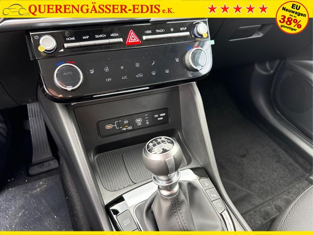 Hyundai / TUCSON / Rot / / / KLIMAAUTOMATIK TOTWINKEL NAVI SHZ RFK PDC