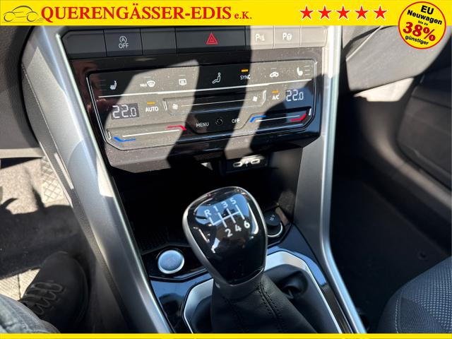 Volkswagen / T-Roc / Grau / / / LED-PLUS SHZ ACC RFK PDC 