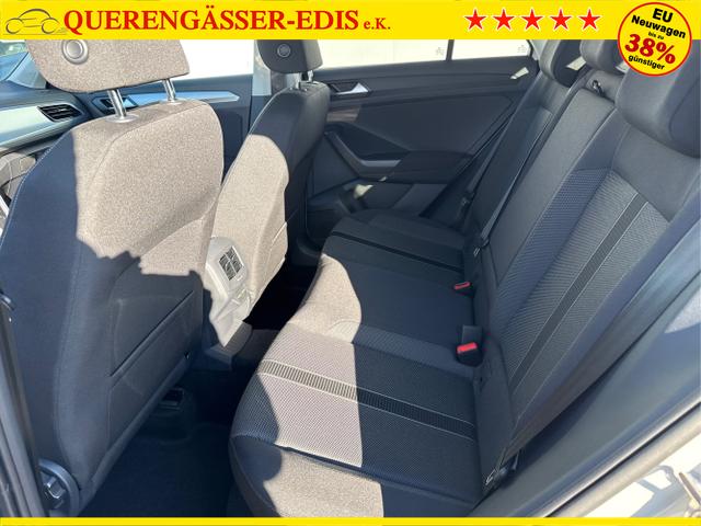 Volkswagen / T-Roc / Grau / / / LED-PLUS SHZ ACC RFK PDC 