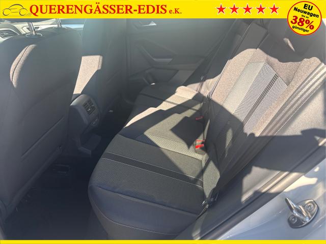 Volkswagen / T-Roc / Grau / / / SHZ ACC RFK PDC 